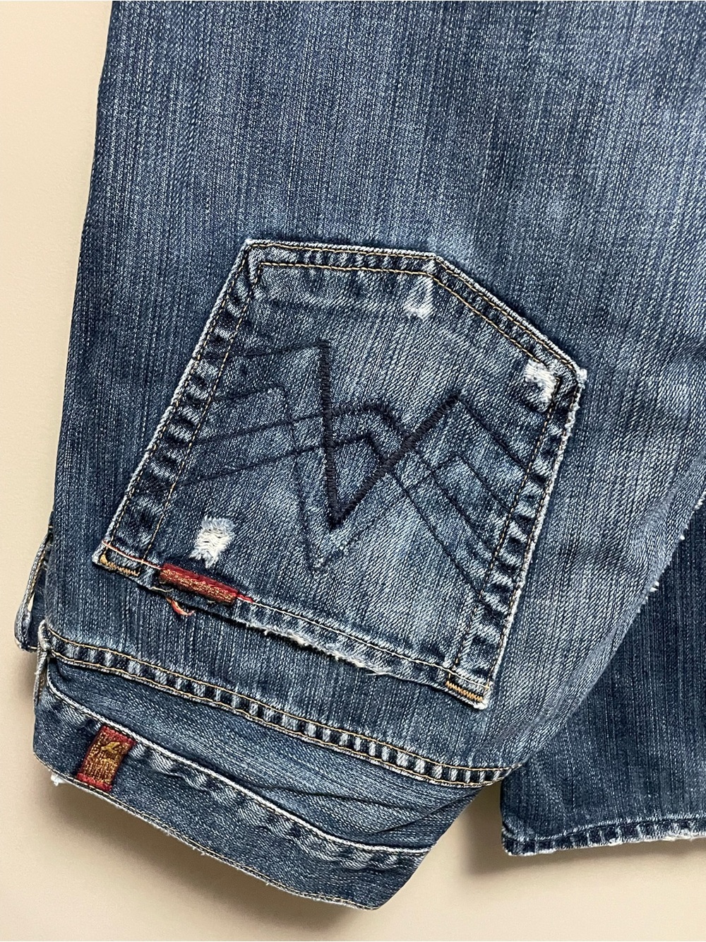 7 For All Mankind Dark Blue Wash Denim Jeans Women’s Size 33 - Picture 2 of 16